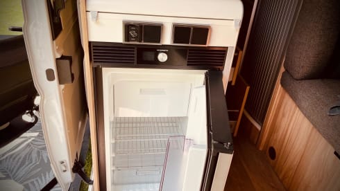 Tourer Family –  Knaus Boxstar 600 - With lifting roof and fixed 4 sleeping places!