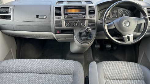 Herdy – 4 berth Volkswagen campervan