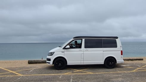 5 seater 4 berth Volkswagen T6 VW campervan 2019