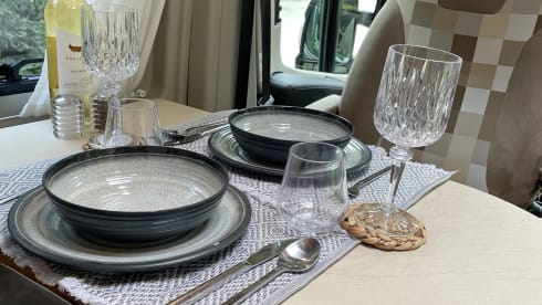 Super Comfy Globescout – Adventure in Luxury