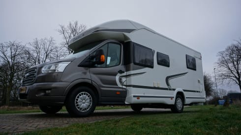 4p Chausson Semi-Integrated 