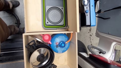 THE VAN – Cozy DIY VW camper from 2019
