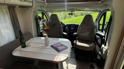T6 – 2p Dethleffs semi-integrated from 2018