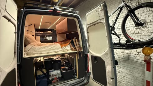 CONSCIOUS.VAN – 2p Mercedes-Benz bus uit 2020