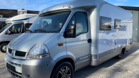 Bürstner Delfin 690, 2 person semi-integrated from 2005