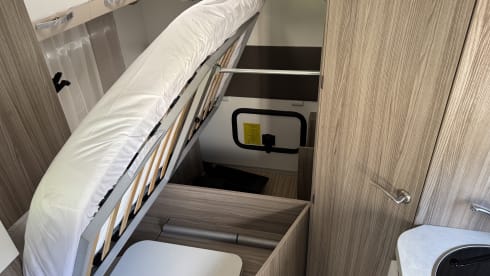 Benny boy – 4 berth Benimar alcove from 2021