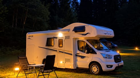 DISCOVER EUROPE IN COMFORT – VOLLAUSSTATTUNG | UNBEGRENZTE KILOMETERZAHL | 6 SCHLAFZIMMER | RIMOR SEAL 5 GOLD