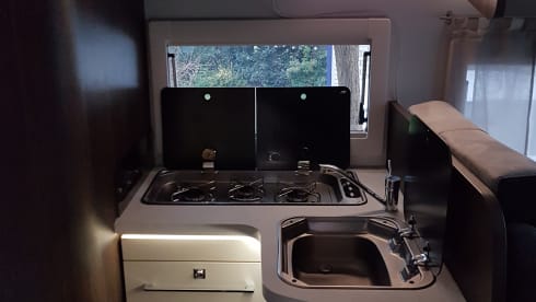 4pers. Benimar Tessoro 463 semi-integrated from 2021