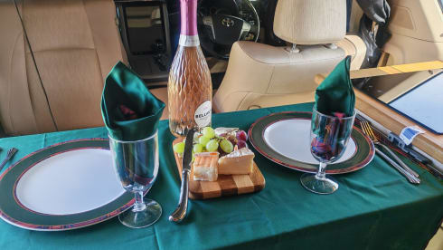 Leo – Toyota Alphard Hybrid Automatic Campervan 