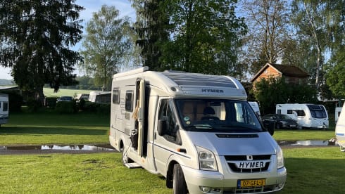 Narrow Hymer, practical and very complete