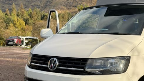 Blizzard  – 4 berth Volkswagen campervan from 2017
