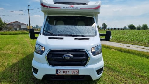 5p Ford semi-integrated uit 2022