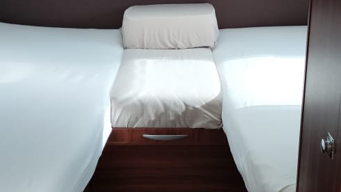 La Dulce Vida – Beautiful Adria Coral 670 platinum semi-integrated from 2017