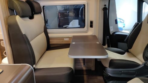 Super cool Hymer Ayers Rock bus camper for 2 people