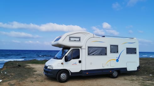 Mizar – Large camper with 2 double beds to travel all over Sardinia
