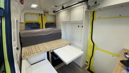 Camperlance – Cozy two-person self-built camper (old ambulance)