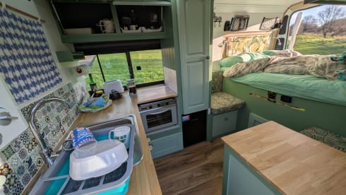 Eden – Beautiful, 3 Berth, Off Grid Conversion 