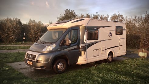 De Dennenappel – Beautiful Knaus motorhome 2013