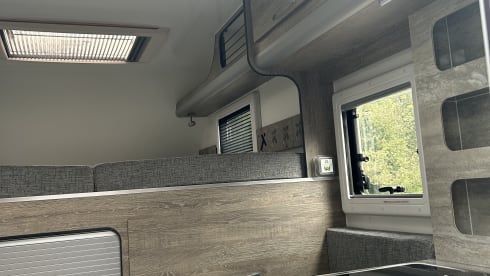 Frank & Frieda – Pick up & set up unit for 2 to 3 persons!
