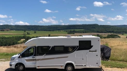 Cocoon 468 – New "2021" 4-person Cocoon 468: the comfort of home, even on the road