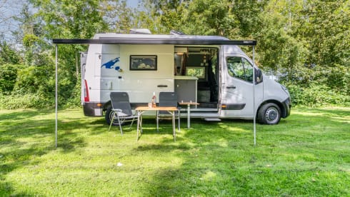 ORBIS – 2p Renault bus from 2018 Travel case built for convenience. none like this