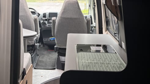 Moustache – 2-Personen-Dethleffs-Bus aus dem Jahr 2024