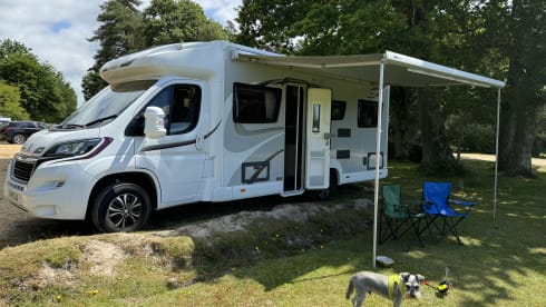Majestic – Our fully loaded 6 berth motorhome