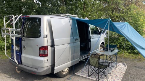 Cozy little self-sufficient camper