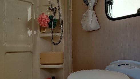 Onze Mobi – Cozy family mobi (4p) with 'everything on and off'!