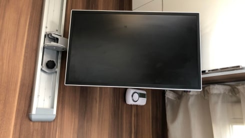 Chestnut – Perfect for a large family getaway!!