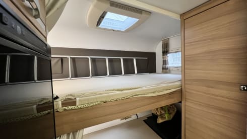 Dolly – Luxury 7 birth Family Motorhome 