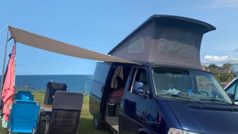 Carloz – * VW California Westfalia - Full option Campervan *