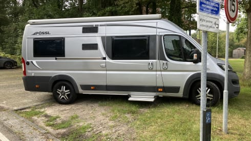 Buckies Travel House – 2-seater Fiat bus from 2026