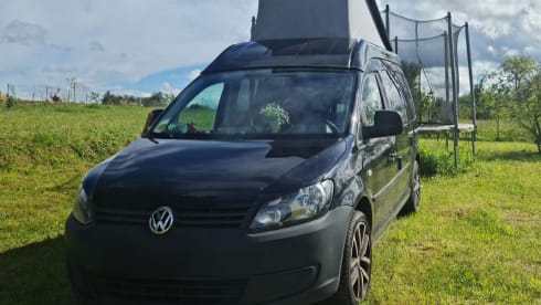 Extended Volkswagen Caddy Camper