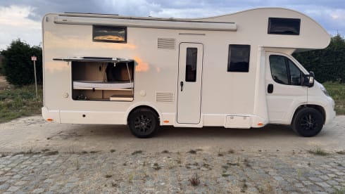 Pim  – 6p Rimor alcove uit 2024