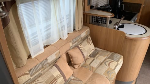 Bolly – 4 berth Swift Bolero 680FB