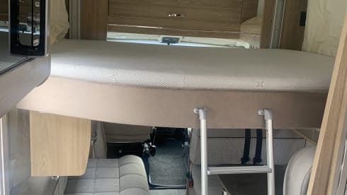 Autoquest 196 – Autoquest 196 motorhome 6 berth (delivery and pick up available)