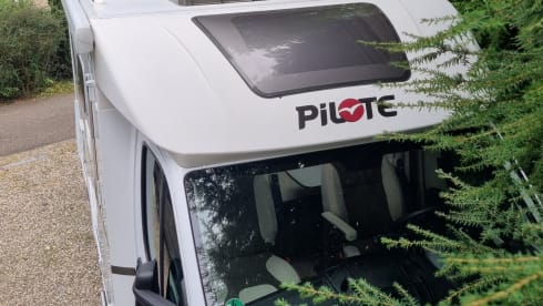 " Dushi bida " –  Pilote P600 compact camper for 2 people from 2015