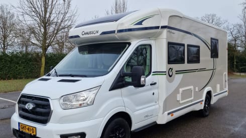 4p Ford semi-integrated uit 2023