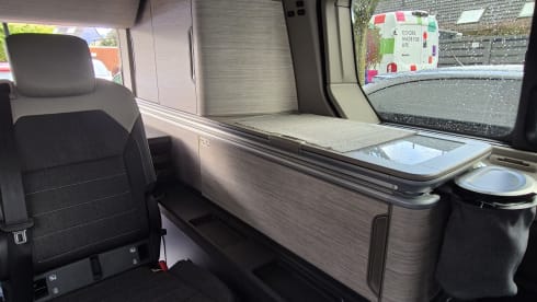 VWT7 – VW T7 California Ocean con tetto sollevabile - eHybrid - Automatico - Nuovo