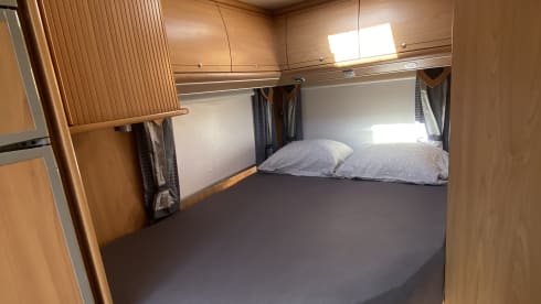 Camper Harderwijk – 4p Bürstner semi-integrated from 2004