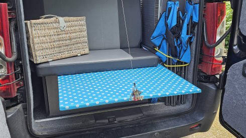 Vance  – 2 berth Citroën dispatch campervan 