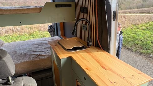 Yeti – 4 berth 2017 Ford Transit Mk8 Off Grid Camper Van