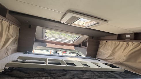 5p Knaus semi-integrated from 2019