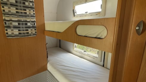 Visma Voiture – Cozy camper with bunk bed