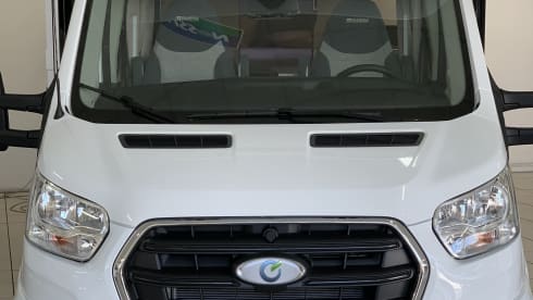 Vacanza 5 Stelle  – Camper Chausson Titanium 708