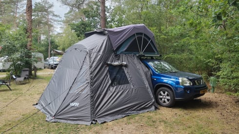 Nico – Adventurous camping in our Nissan X-Trail 4WD with roof tent