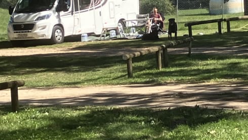 4 berth Swift Escape 674 Motorhome