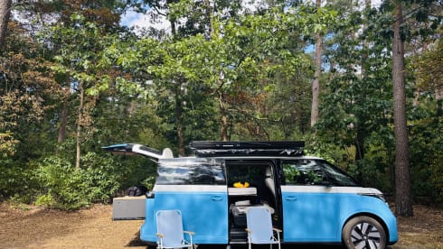 YOWWW –  E-campervan ID. Buzz