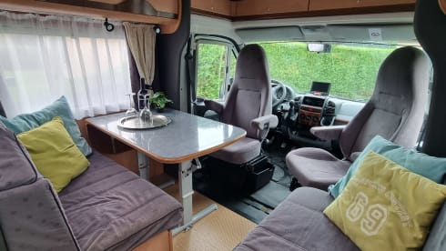 Nice 2 person camper